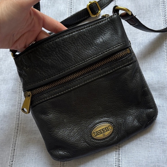 Fossil Vintage Black Leather Crossbody Bag - Picture 16 of 16